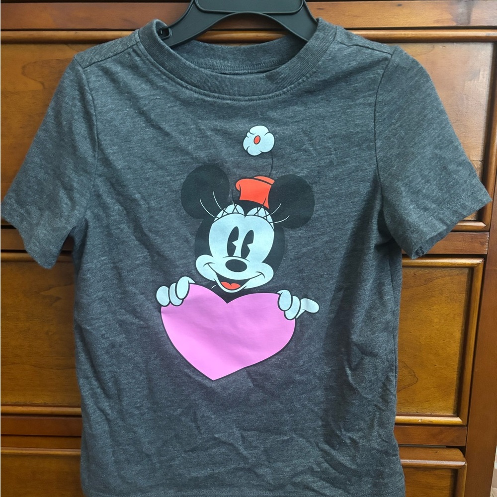 Disney Minnie Mouse Heart t shirt